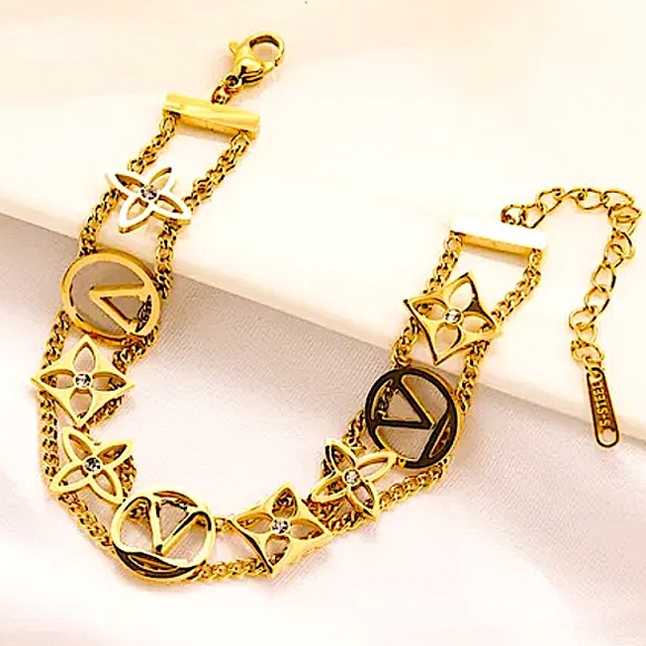 Gold Luxury Charm Bracelet Four Leaf Clover Flower - Picture 2 of 6